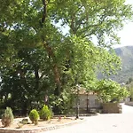Iris Villa *