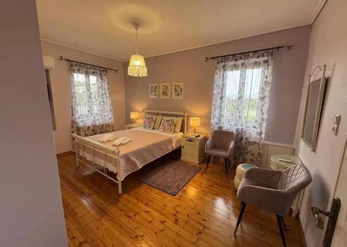 Iris Villa Mistra